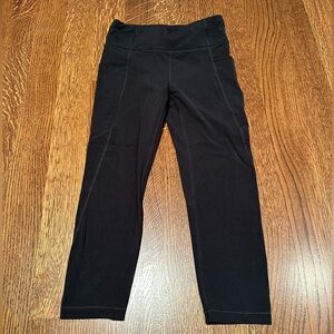 Athleta Girl High Rise Stash Your Treasures Capri Leggings - Black - Size L (12)